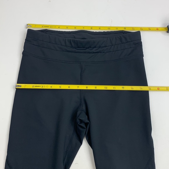 Fabletics Crop Leggings Running Size Medium Black Zipper Pocket  Reflective - Picture 11 of 13